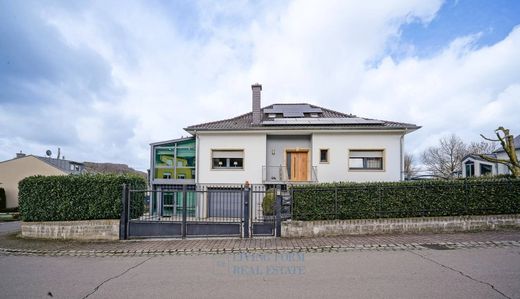 Luxury home in Tétange, Kayl