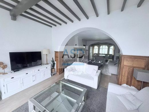 Luxury home in Tourcoing, North