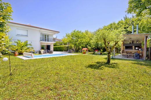 Элитный дом, Mérignac, Gironde