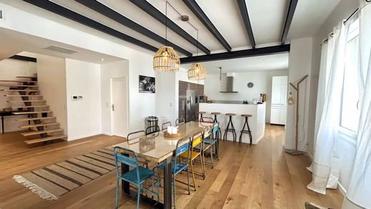 Apartment in Saint-Rémy-de-Provence, Bouches-du-Rhône