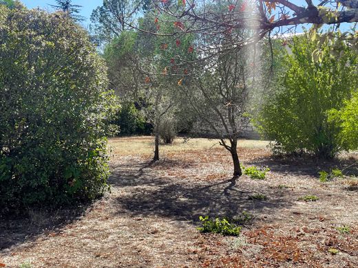 Αγροτεμάχιο σε Uzès, Gard