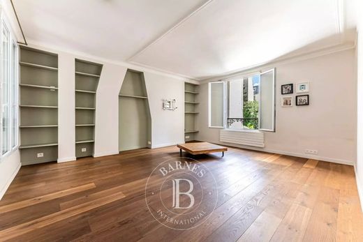 Apartment in Monceau, Courcelles, Ternes, Paris