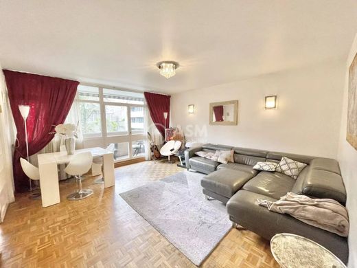 Piso / Apartamento en Buttes-Chaumont, Villette, Bas Belleville, Paris