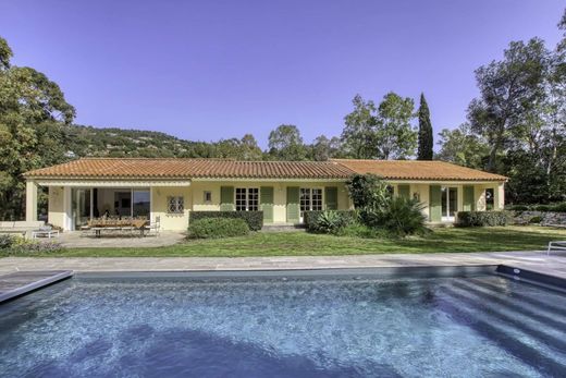 Casa di lusso a Rayol-Canadel-sur-Mer, Var