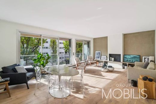 Apartament w La Muette, Auteuil, Porte Dauphine, Paris