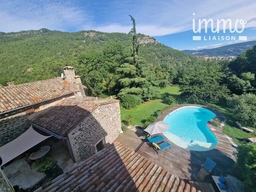 Luxury home in Alissas, Ardèche