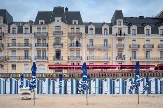 아파트 / Cabourg, Calvados