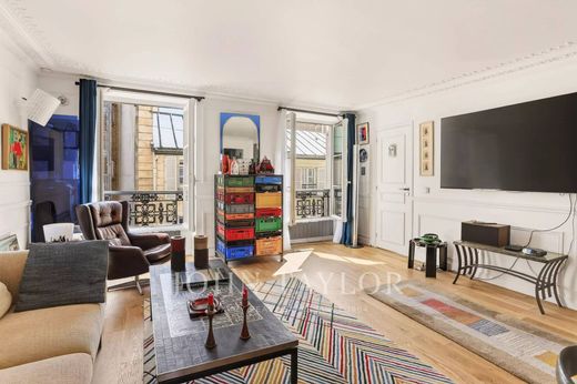 Apartment / Etagenwohnung in Tour Eiffel, Invalides – Ecole Militaire, Saint-Thomas d’Aquin, Paris