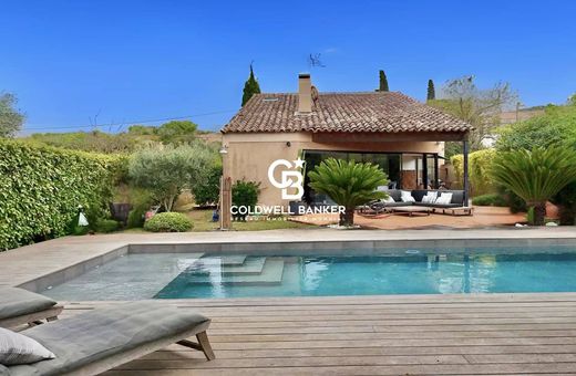 Villa in Six-Fours-les-Plages, Var