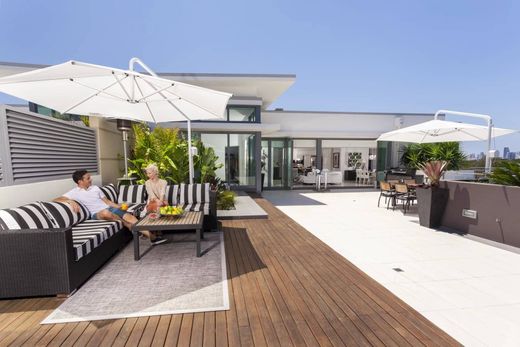 Apartment / Etagenwohnung in Châtenay-Malabry, Hauts-de-Seine