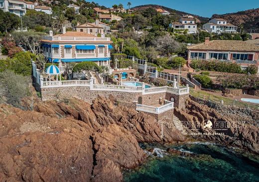 Βίλα σε Saint-Raphaël, Var