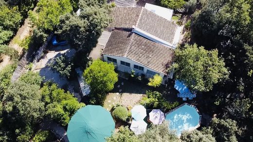 منزل ﻓﻲ Saint-Maximin-la-Sainte-Baume, Var