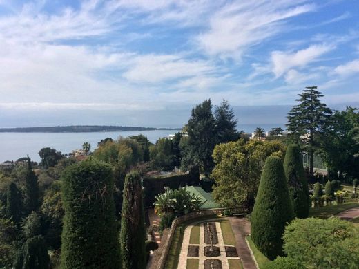 Apartment / Etagenwohnung in Cannes, Alpes-Maritimes