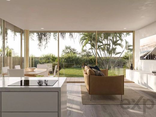 Apartment / Etagenwohnung in Praia Da Luz, Lagos
