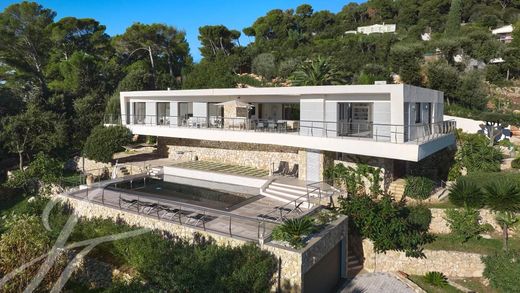 Luxury home in Golfe-Juan, Alpes-Maritimes