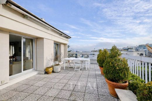 Daire Saint-Cloud, Hauts-de-Seine