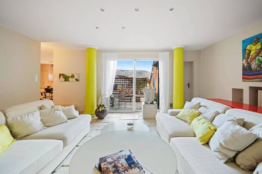 Luxus-Haus in Colomars, Alpes-Maritimes