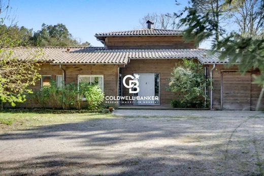 Luxury home in Seignosse, Landes