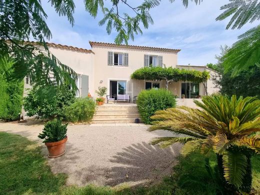 Casa di lusso a Tarascon, Bocche del Rodano