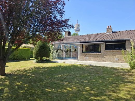 Luxury home in Villeneuve-d'Ascq, North