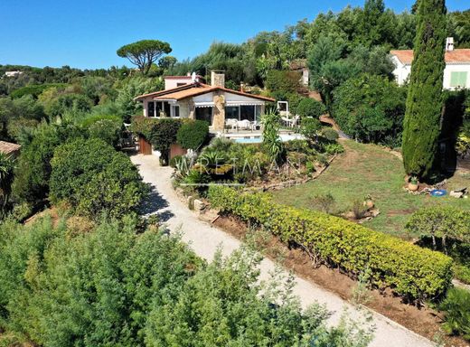 Luxus-Haus in Golfe-Juan, Alpes-Maritimes