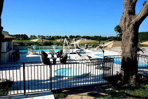 Hotel - Arles, Bocas do Ródano