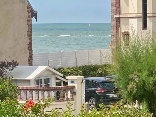 ‏דירה ב  Houlgate, Calvados