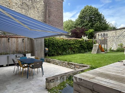 Apartment in Saint-Germain-en-Laye, Yvelines
