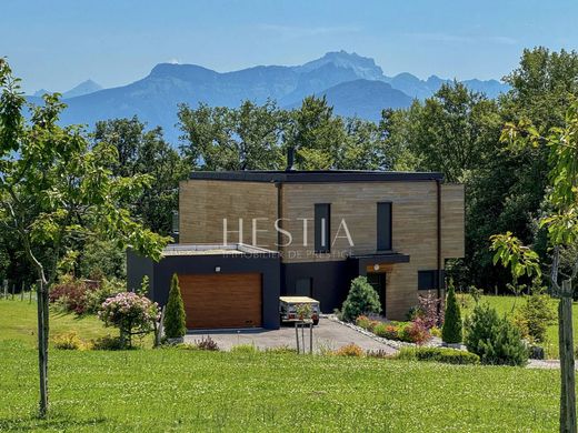 Luxus-Haus in Pringy, Haute-Savoie