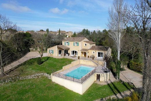 Boerderij in Uzès, Gard