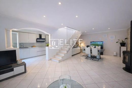 Luxury home in Grasse, Alpes-Maritimes