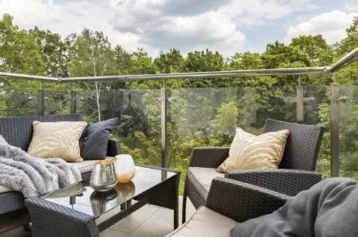 Apartment in Saclay, Essonne