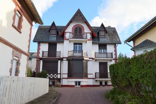 ‏דירה ב  Houlgate, Calvados