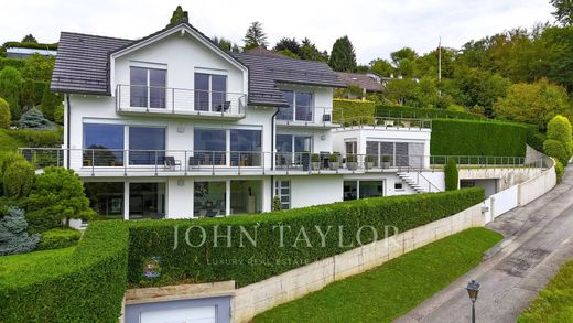 Villa in Begnins, Nyon District