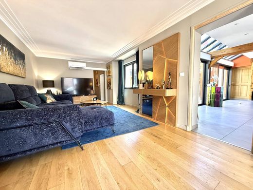 Luxury home in Évreux, Eure