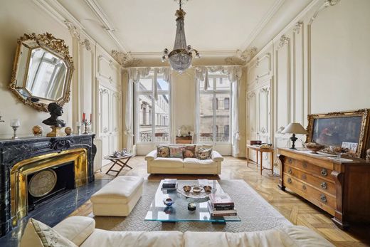 Apartment in Lyon, Rhône