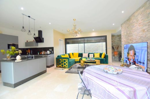 Casa de lujo en Castries, Herault