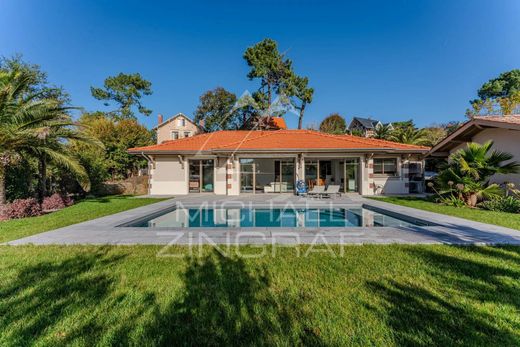 Villa in Arcachon, Gironde