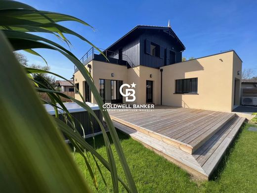 Luxury home in Andernos-les-Bains, Gironde