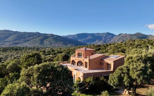 Villa a Lecci, Corsica del Sud