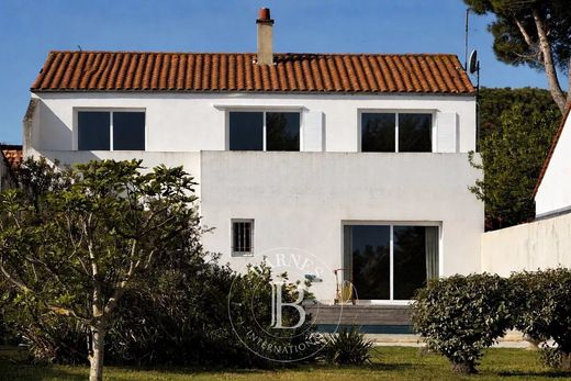 Luxury home in La Flotte, Charente-Maritime