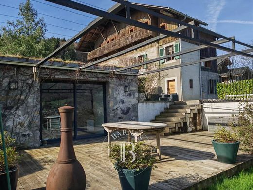 Casa de lujo en Taninges, Alta Saboya