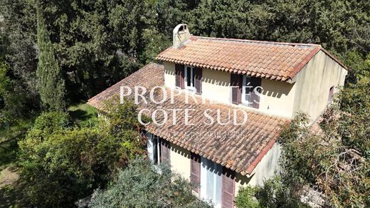 Luxus-Haus in Pujaut, Gard