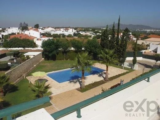 Casa di lusso a Moncarapacho e Fuzeta, Olhão