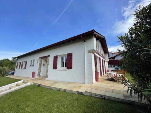 Casa de luxo - Ascain, Pirineus Atlânticos