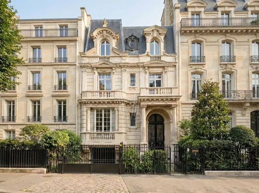 Luxury home in La Muette, Auteuil, Porte Dauphine, Paris
