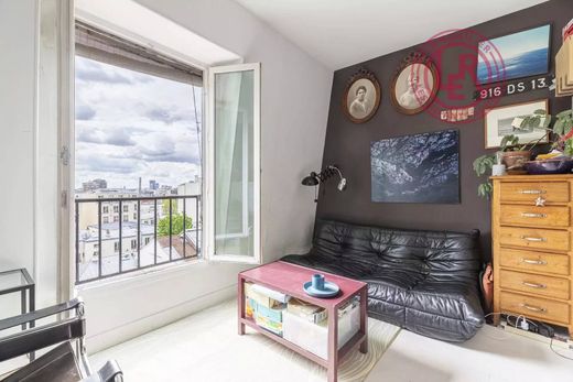 Apartment / Etagenwohnung in Belleville, Père-Lachaise, Ménilmontant, Paris