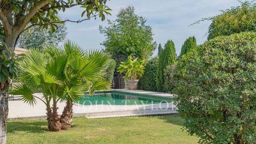 Villa in Mougins, Alpes-Maritimes