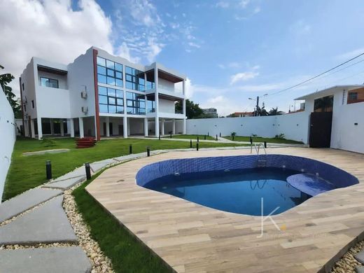 Villa in Abidjan