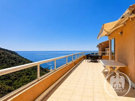 Apartment / Etagenwohnung in Èze, Alpes-Maritimes